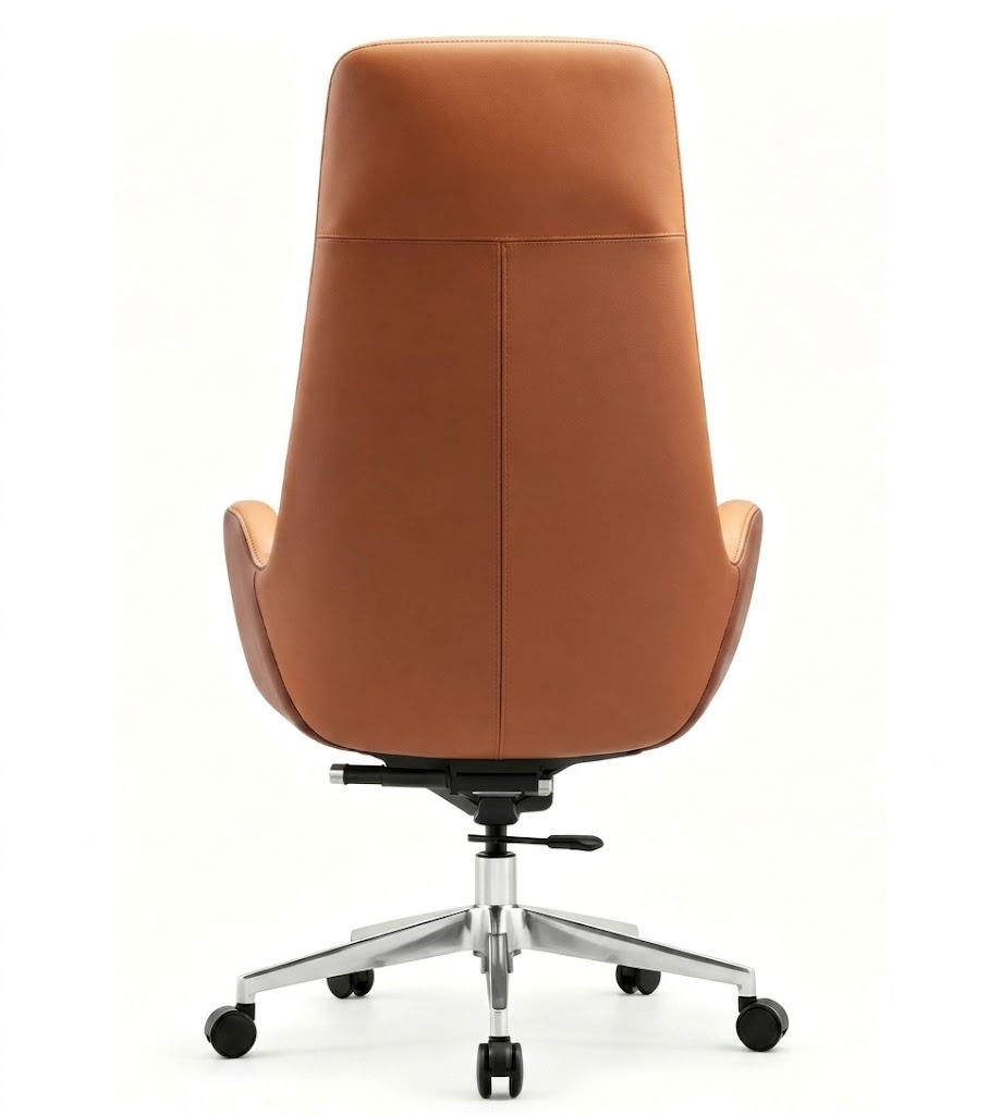 高背扶手大班椅 High-Back Executive Chair with Armrests
